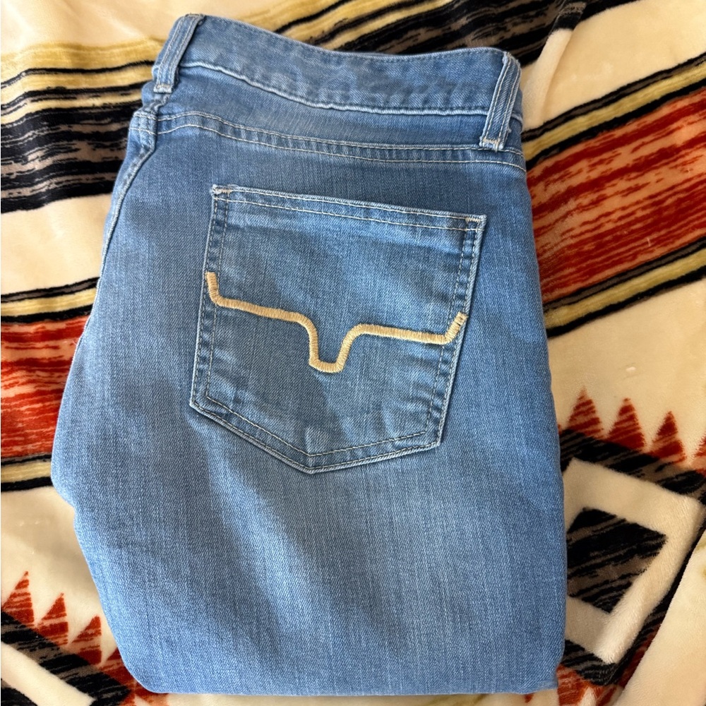 Lola Kimes Ranch jeans.